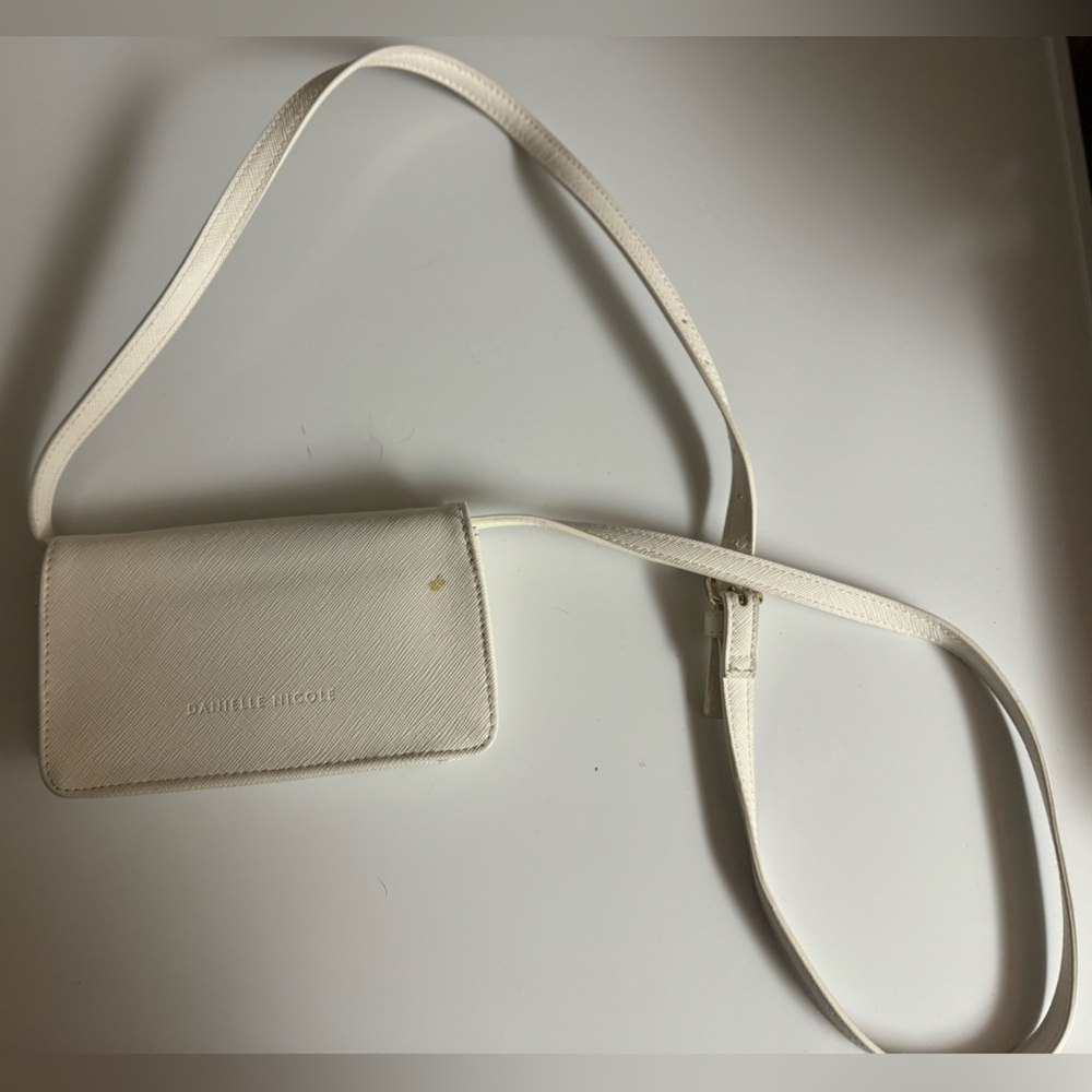 Danielle Nicole Snow White Crossbody Wallet - image 4